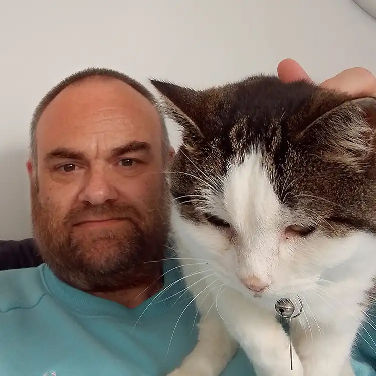 Chris Christopher Allan - Cat Sitter
